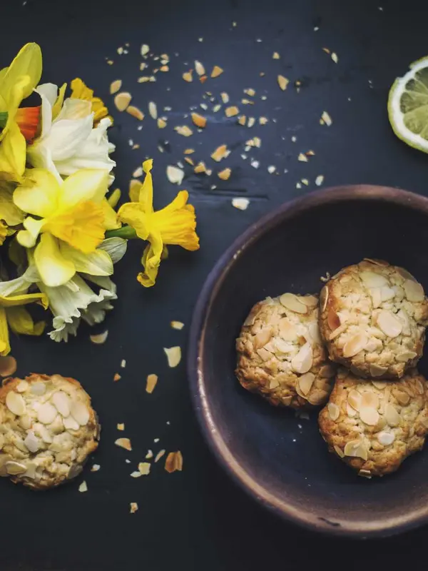 Cookies and lemons